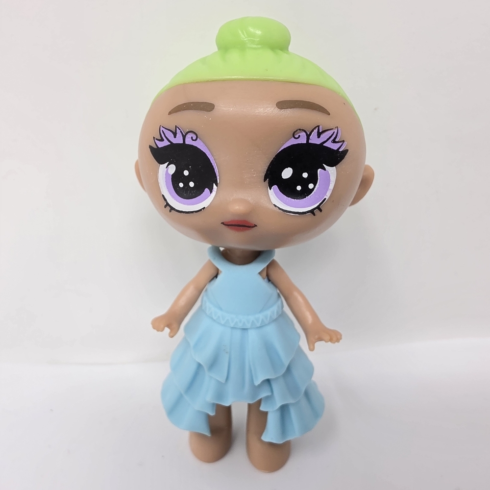Blume Surprise Doll Skyrocket Blue Hair 3 1/4 Inch Dress Toy